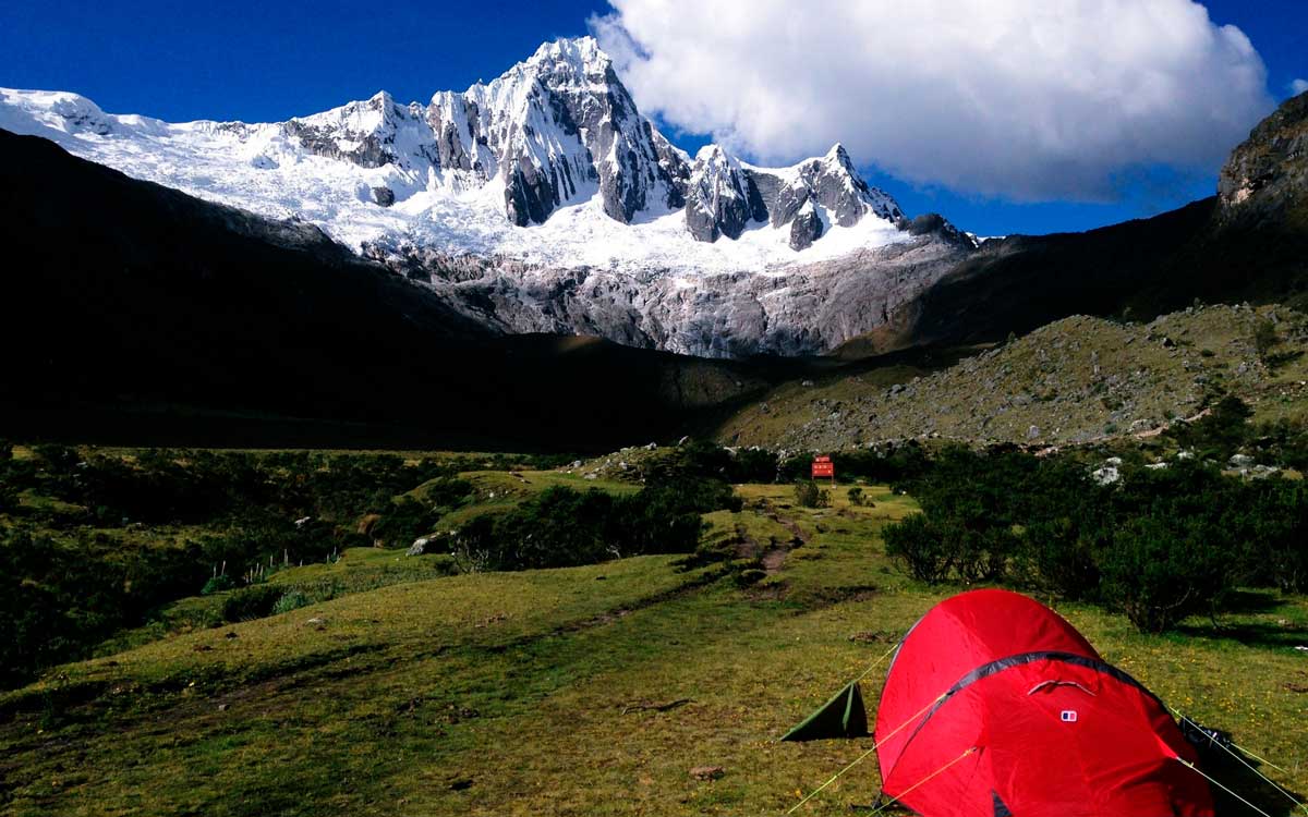 Day 1: Huaraz / Llamac  / Cuartelhuain (4,200M/13,780 FT).